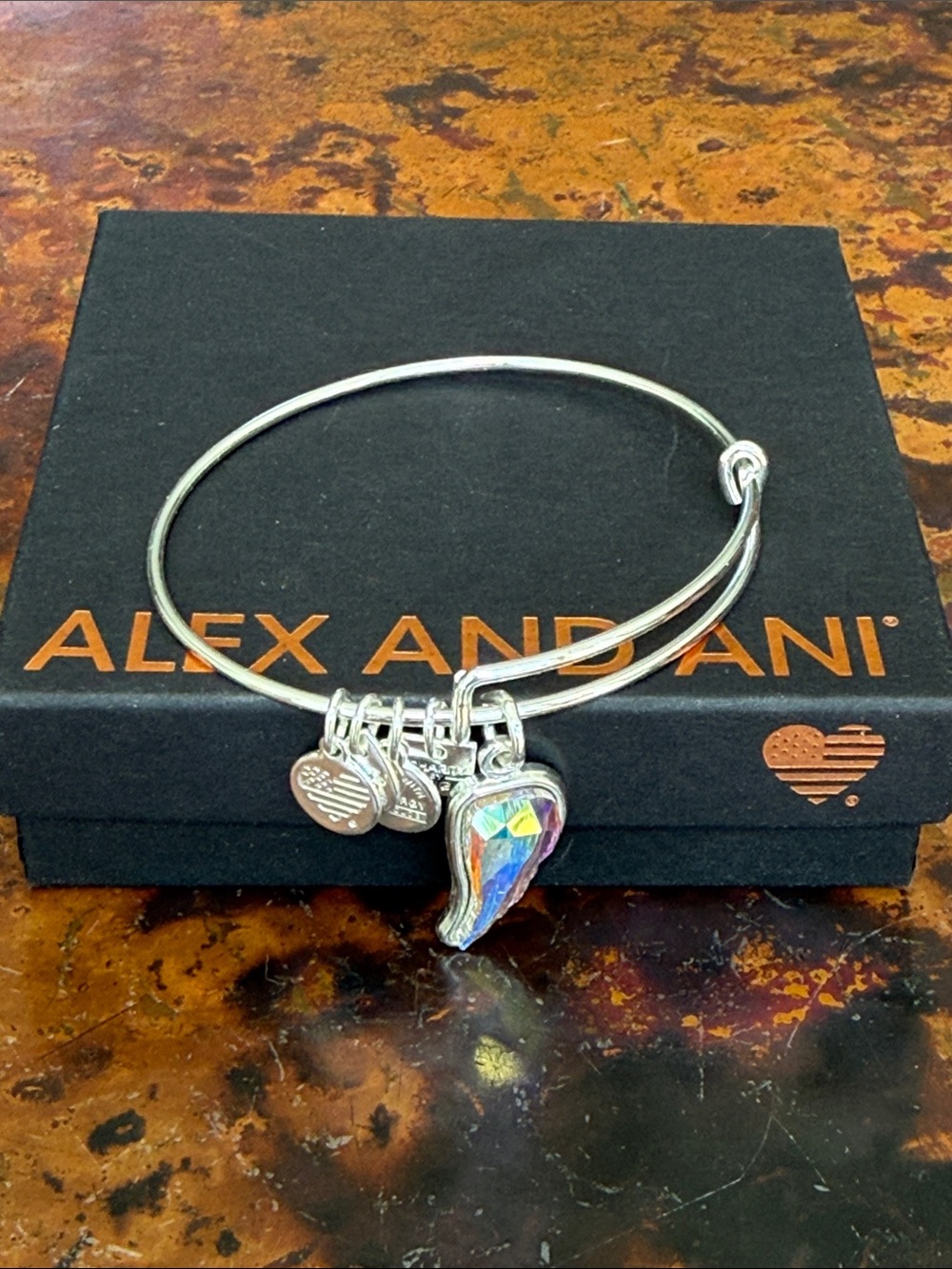 NWOT Alex and Ani Silver Tone Bangle Crystal Guardian Angel Wing Charm 2.5”-3.5”